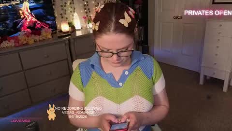 Snapshot of vegas_romance chatting on 04/20/26, 02:03 vegas_romance online show from 04/20/26, 02:03