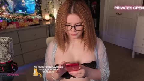 Snapshot of vegas_romance chatting on 05/03/26, 01:33 vegas_romance online show from 05/03/26, 01:33
