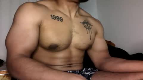 Snapshot of vegasluv702 chatting on 11/08/25, 07:30 Vegas Love online show from 11/08/25, 07:30