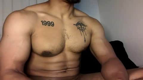 Snapshot of vegasluv702 chatting on 11/10/25, 08:57 Vegas Love online show from 11/10/25, 08:57