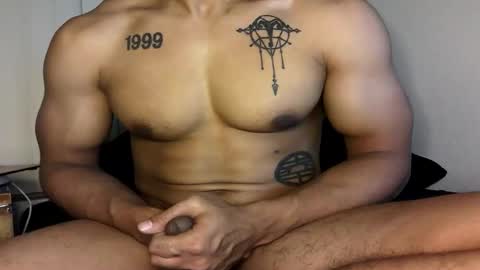 Snapshot of vegasluv702 chatting on 11/25/25, 09:53 Vegas Love online show from 11/25/25, 09:53