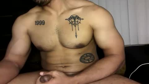 Vegas Love online show from 05/01/26, 07:57