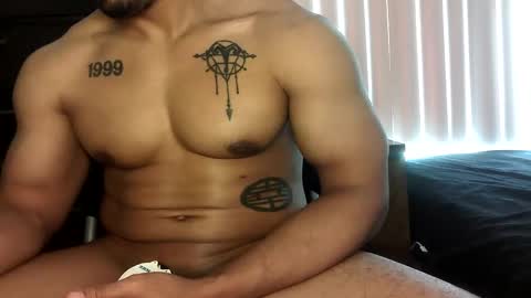 Vegas Love online show from 05/05/26, 09:12