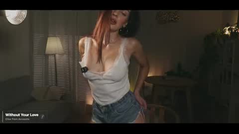 Snapshot of velavelle chatting on 06/10/26, 09:03 Try to unlock online show from 06/10/26, 09:03