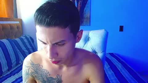 velk_hot1 online show from 03/12/26, 01:39