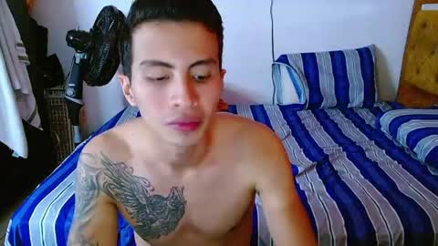 velk_hot1 online show from 07/04/26, 02:34