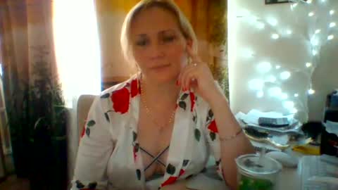 velka_raspberry online show from 06/22/26, 04:59