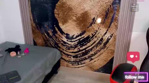 Vella online show from 03/08/25, 01:28