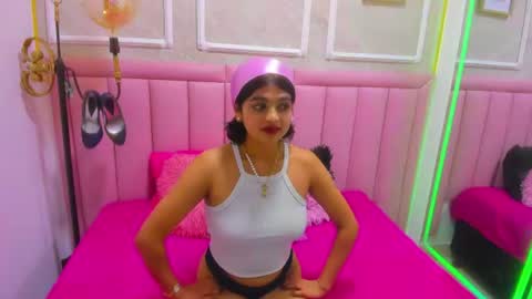 velvet_giirll online show from 06/30/26, 04:46