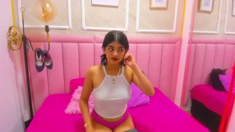 velvet_giirll online show from 07/07/26, 01:37