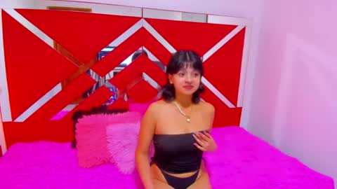 velvet_giirll online show from 07/27/26, 12:56