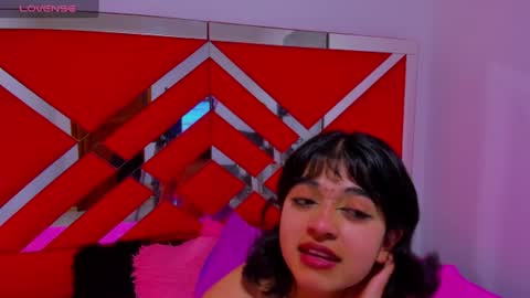 velvet_giirll online show from 07/28/26, 04:05