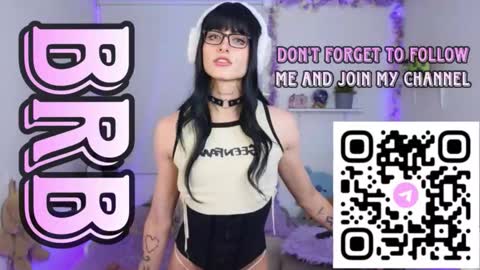 Snapshot of velvet_ludo chatting on 10/15/25, 02:01 Call me Ludo  online show from 10/15/25, 02:01