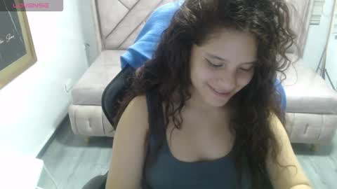 Snapshot of velvet_moon_v chatting on 02/12/26, 07:53 velvet_moon_v online show from 02/12/26, 07:53