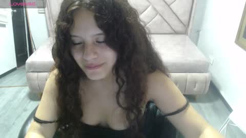 Snapshot of velvet_moon_v chatting on 02/23/26, 07:44 velvet_moon_v online show from 02/23/26, 07:44