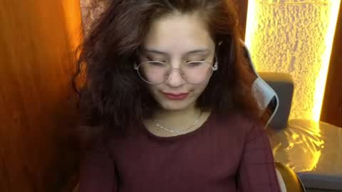 Snapshot of velvet_moon_v chatting on 06/30/26, 03:07 velvet_moon_v online show from 06/30/26, 03:07
