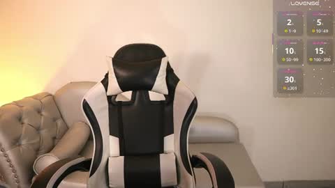 Velvet  online show from 07/07/26, 12:42