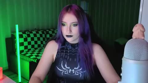 Violet online show from 07/14/26, 09:36