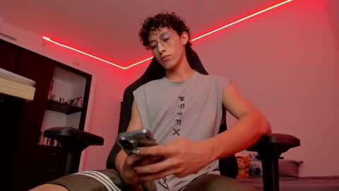 juansito online show from 10/08/25, 04:32