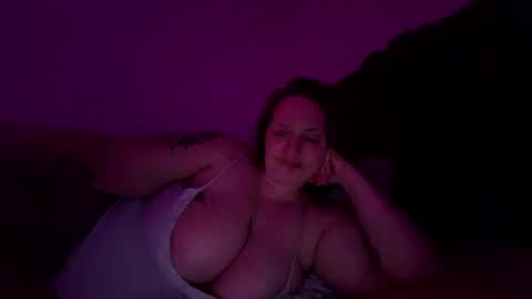 Snapshot of velvet_vixen777 chatting on 07/31/26, 03:17 velvet_vixen777 online show from 07/31/26, 03:17