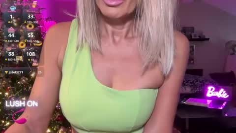 VelvetBarbie online show from 12/26/24, 06:22