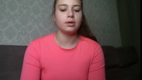 Snapshot of velveted_ivy chatting on 11/24/25, 01:11 velveted_ivy online show from 11/24/25, 01:11