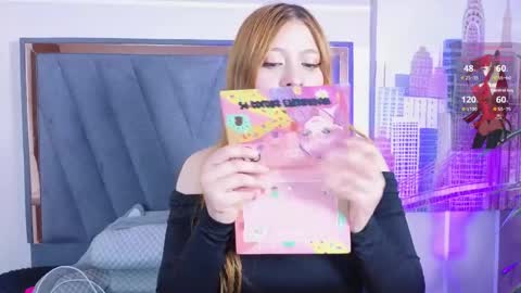 velvetfox_ online show from 05/17/26, 07:32