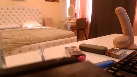 velvetmarsha online show from 02/13/25, 08:17