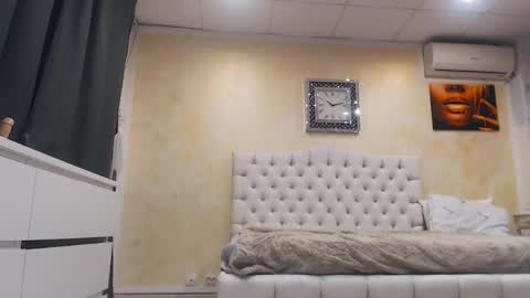 velvetmarsha online show from 02/15/25, 01:05
