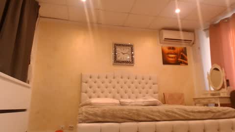 velvetmarsha online show from 02/19/25, 06:33