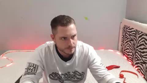 Snapshot of velvetrogue_ chatting on 09/11/25, 03:23 Ben online show from 09/11/25, 03:23