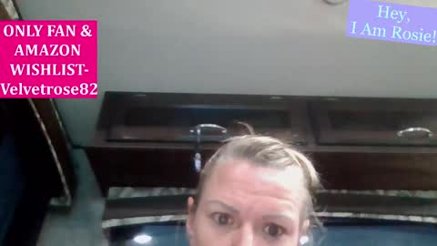 Velvetrose82 online show from 09/17/25, 12:29