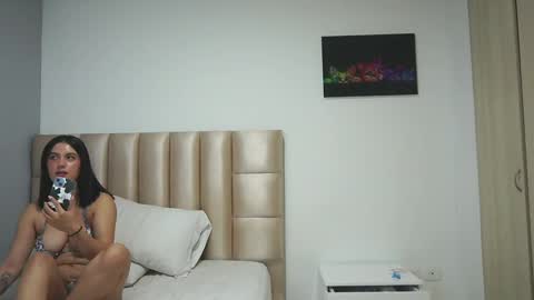 velvet online show from 10/05/25, 03:49