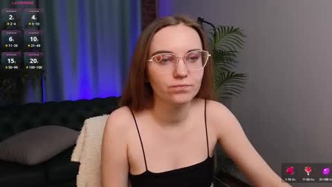 CLEOshort hair  TIna long hair  online show from 03/02/25, 03:27