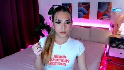 velvetviper69 online show from 09/10/25, 05:02