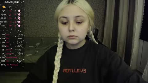 eva 3 online show from 10/04/25, 11:14