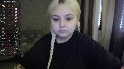 eva 3 online show from 10/10/25, 08:24