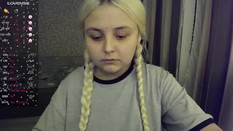 eva 3 online show from 10/13/25, 11:38