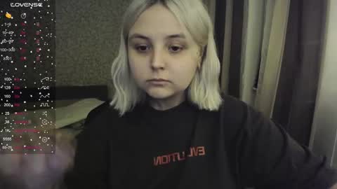 eva 3 online show from 10/31/25, 11:06