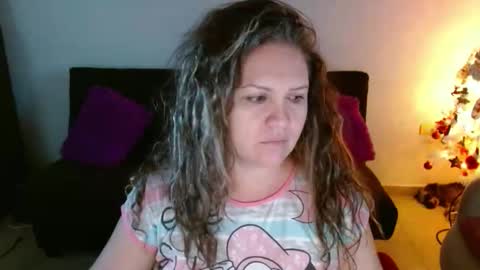 venecasexy44 online show from 12/21/25, 11:28