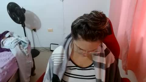venecasexy44 online show from 05/27/26, 11:40
