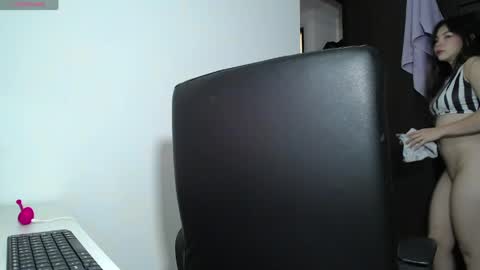 Snapshot of venelope1 chatting on 04/03/26, 02:09 Venelope 3 online show from 04/03/26, 02:09