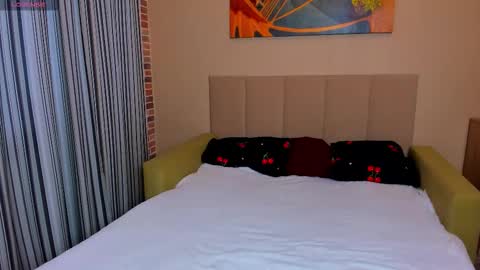 Snapshot of veneradi615 chatting on 10/26/25, 02:12 veneradi615 online show from 10/26/25, 02:12