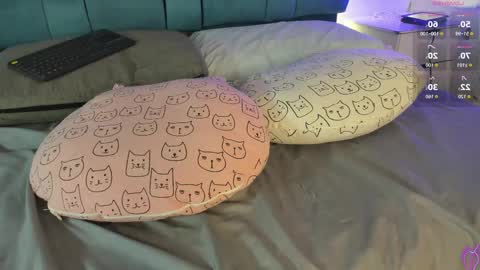 Snapshot of venezolana_caro chatting on 10/05/25, 11:52 venezolana_caro online show from 10/05/25, 11:52