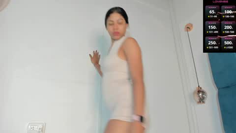venezolana_caro online show from 04/23/26, 12:04