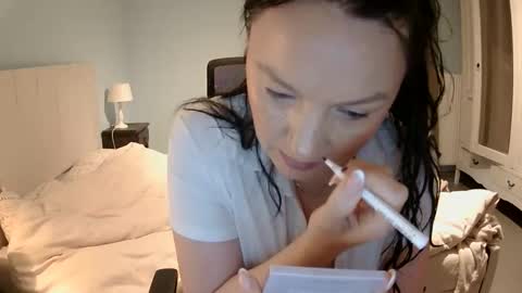 Snapshot of venishia chatting on 05/22/26, 12:55 venishia online show from 05/22/26, 12:55