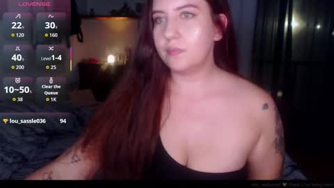 Snapshot of vennus18 chatting on 09/24/25, 03:43 Vennus online show from 09/24/25, 03:43