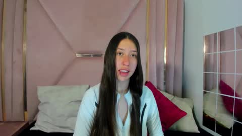 Snapshot of venurmorgan chatting on 09/20/25, 04:30 venurmorgan online show from 09/20/25, 04:30