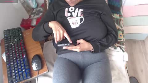 Snapshot of venus496613 chatting on 04/15/26, 07:58 venus496613 online show from 04/15/26, 07:58