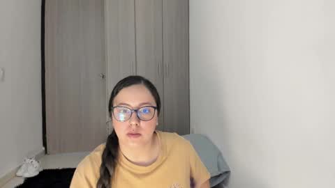 Venus online show from 10/05/25, 02:37